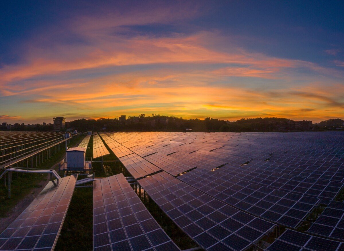 Benefits of Adding Battery Storage to Solar Systems