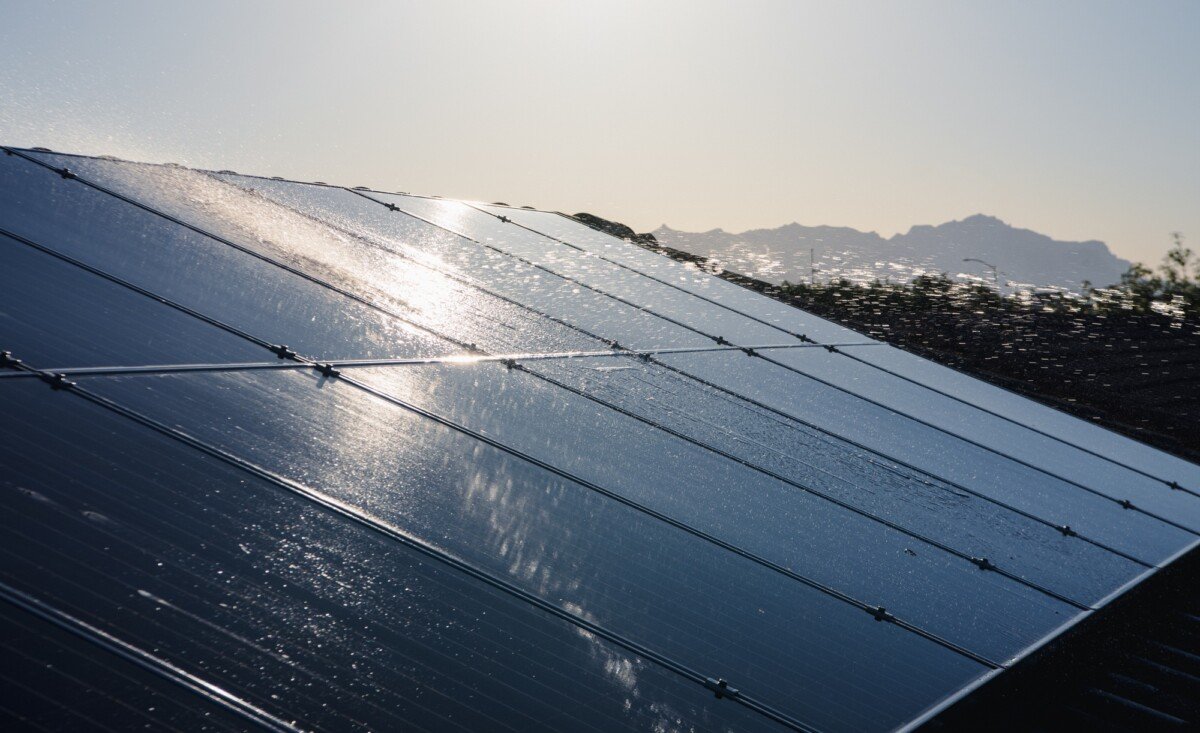 Does Cleaning Solar Panels Make A Difference