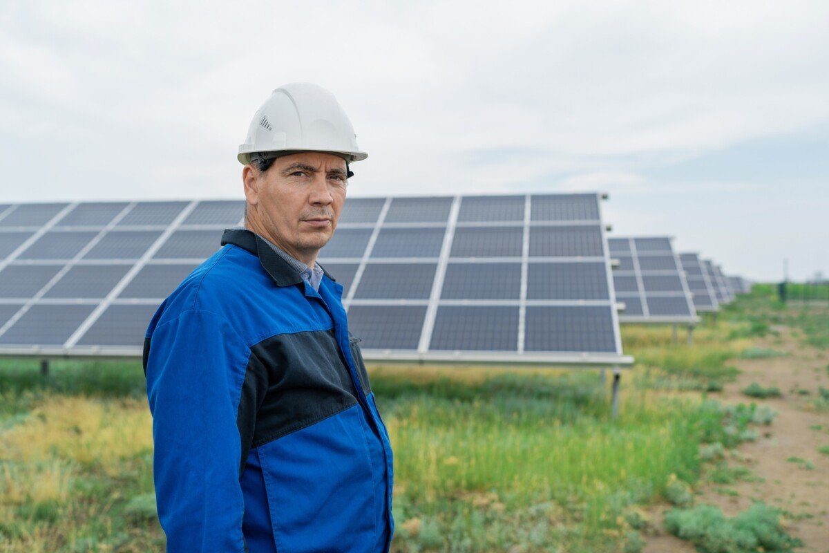 Cost of Solar Panel Maintenance Services