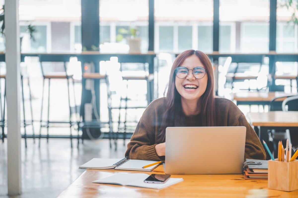 Distance Learning Pros