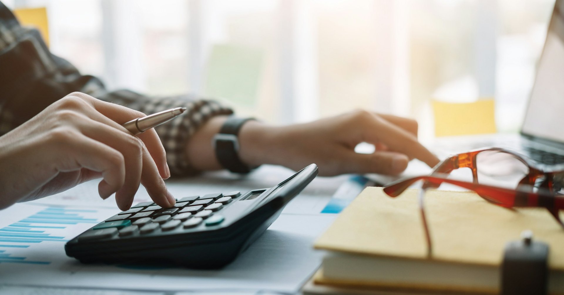 do i pay closing cost with a va loan
va loan closing costs
va loan fees
va loan financing
