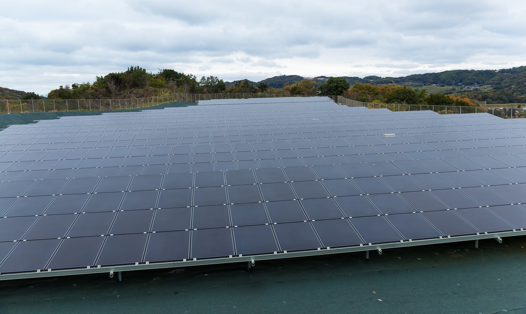 Durable solar panels for extreme weather