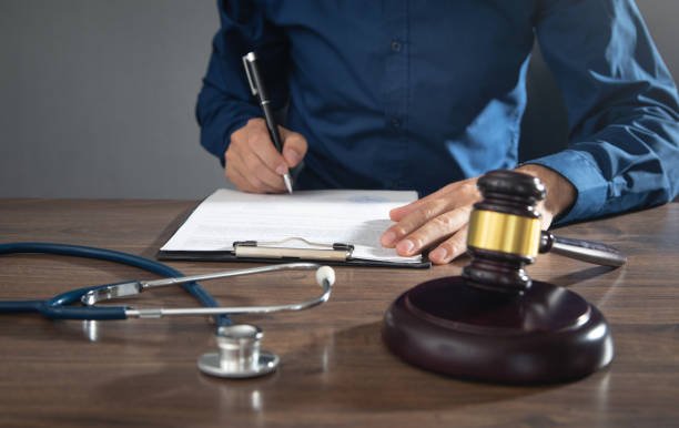 personal injury lawyer