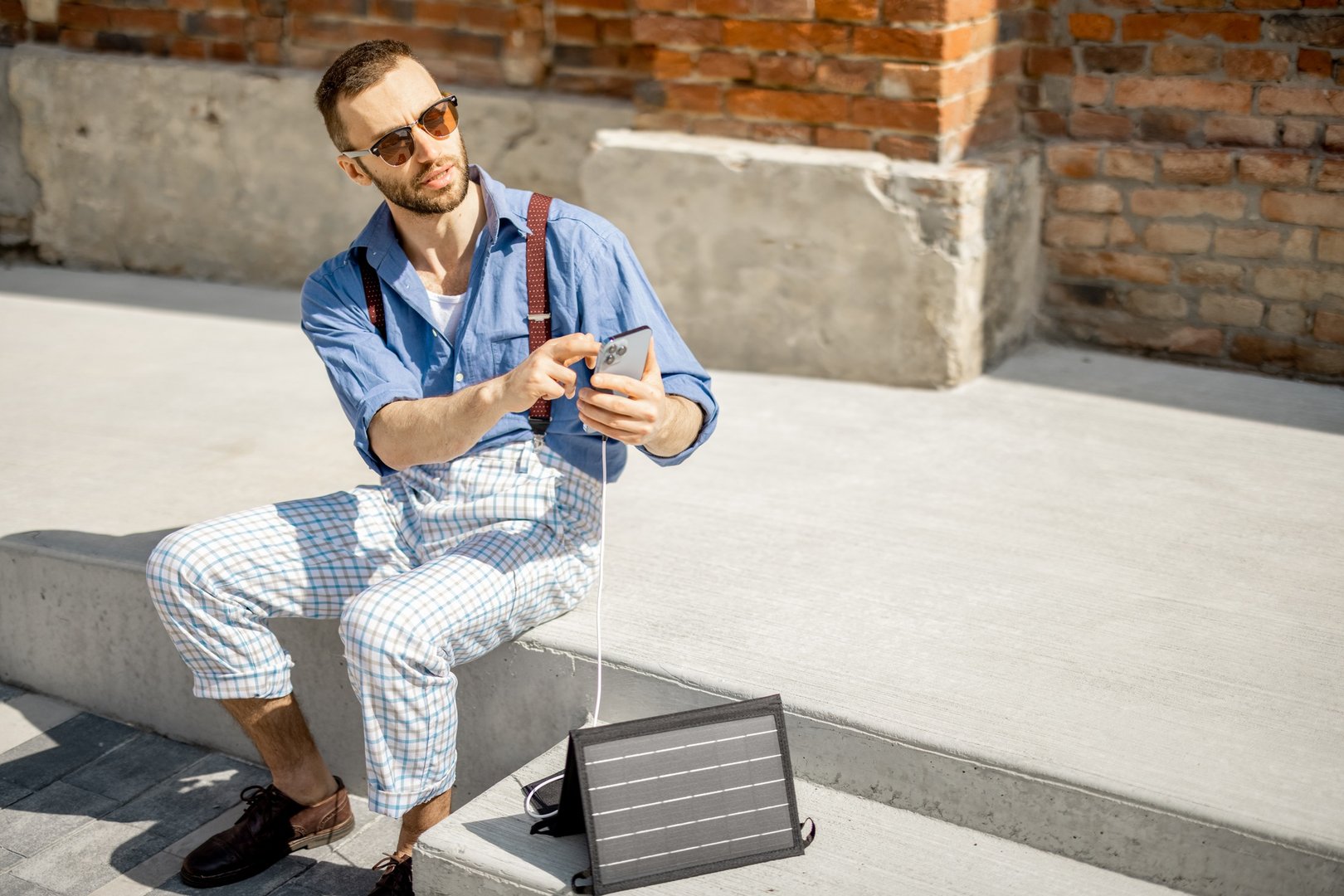 Foldable portable solar panels