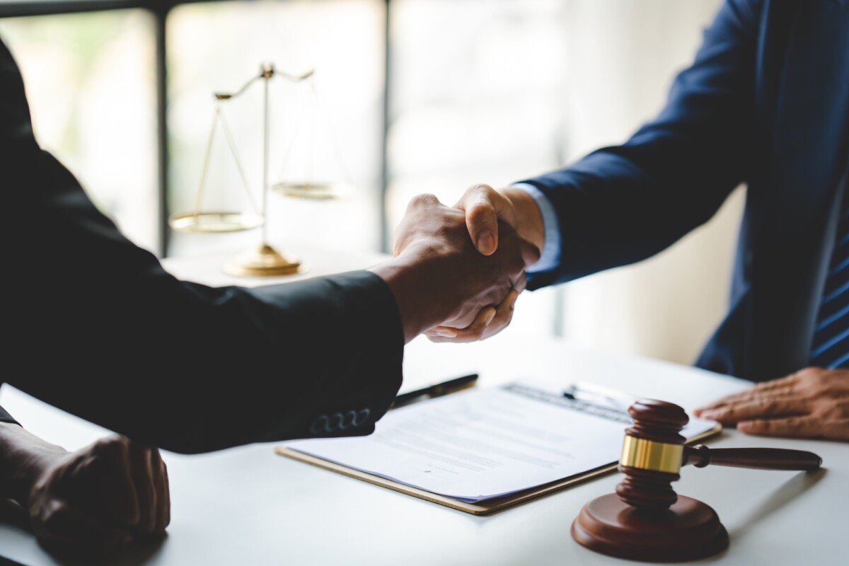 Free Lawyer Advice Hotline