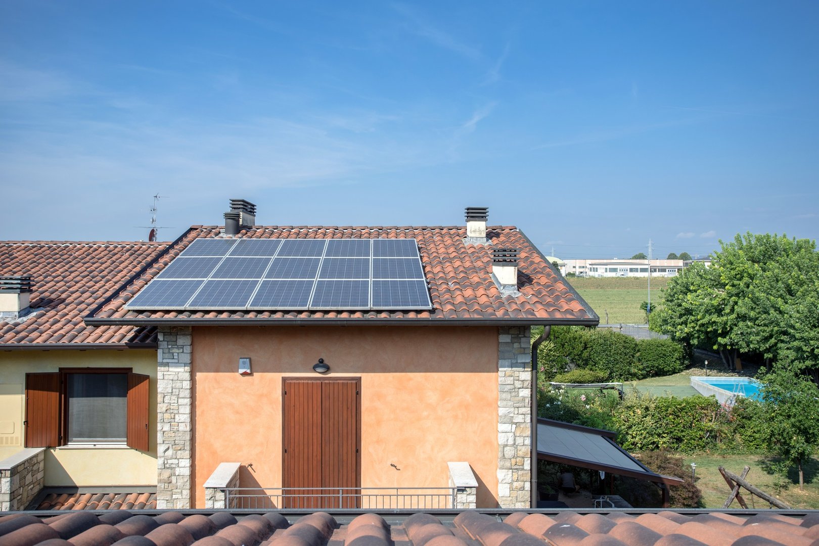 High-performance solar panel models