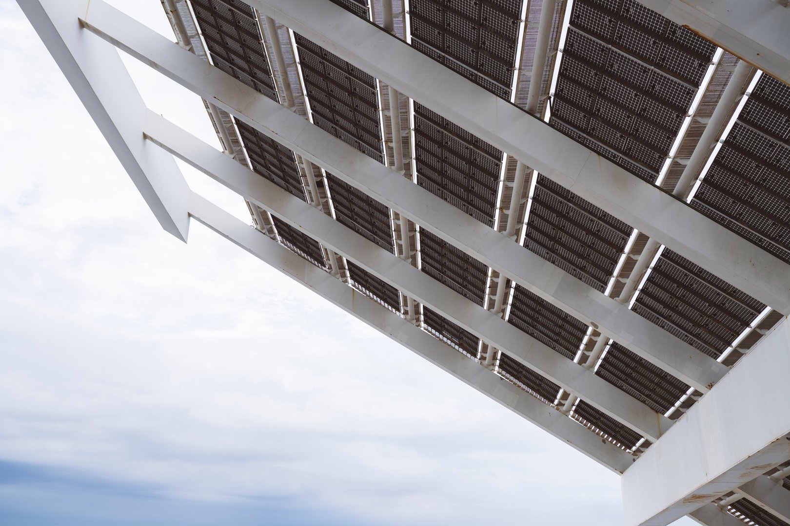 how does solar thermal energy work