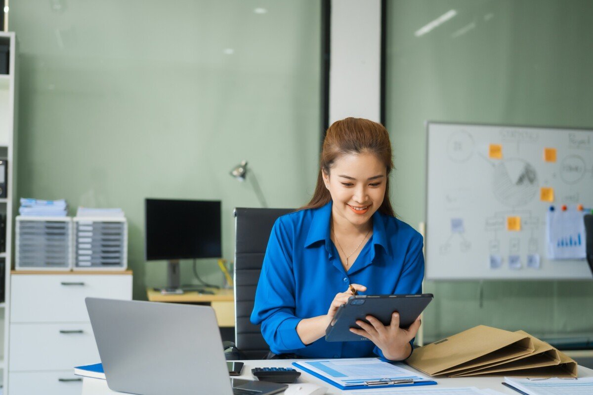 Installment Loans vs. Payday Loans