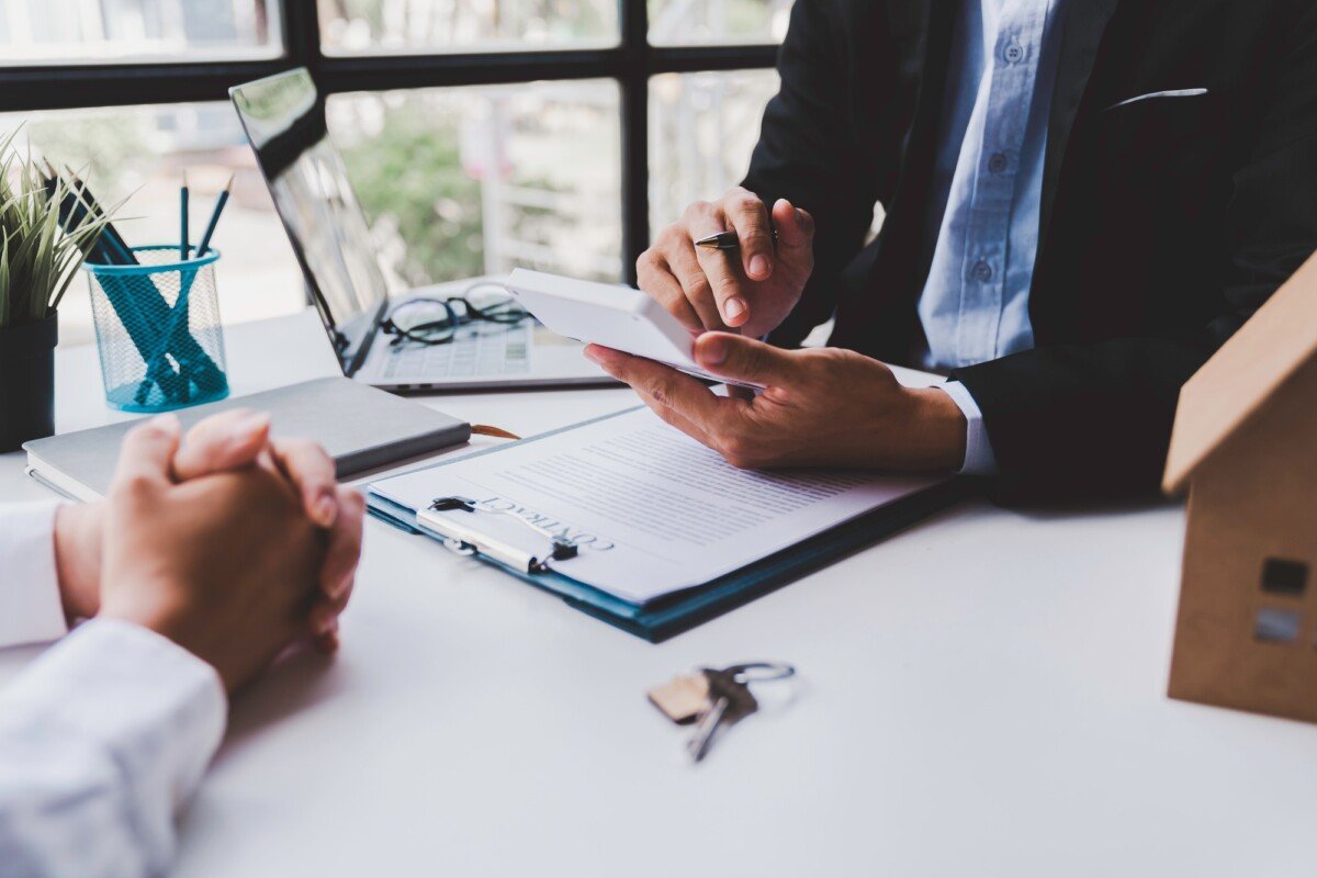 Loan Consolidation vs. Loan Refinancing