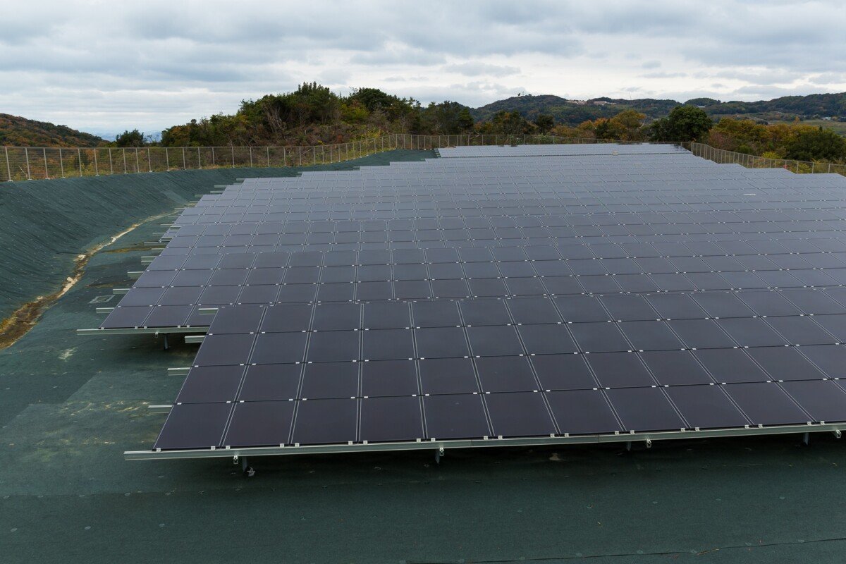 Solar Farms Pros And Cons