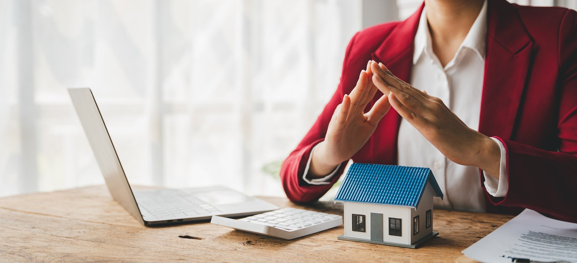 refinancing with no closing costs
no closing cost refinance options
refinance without closing costs
no cost refinance