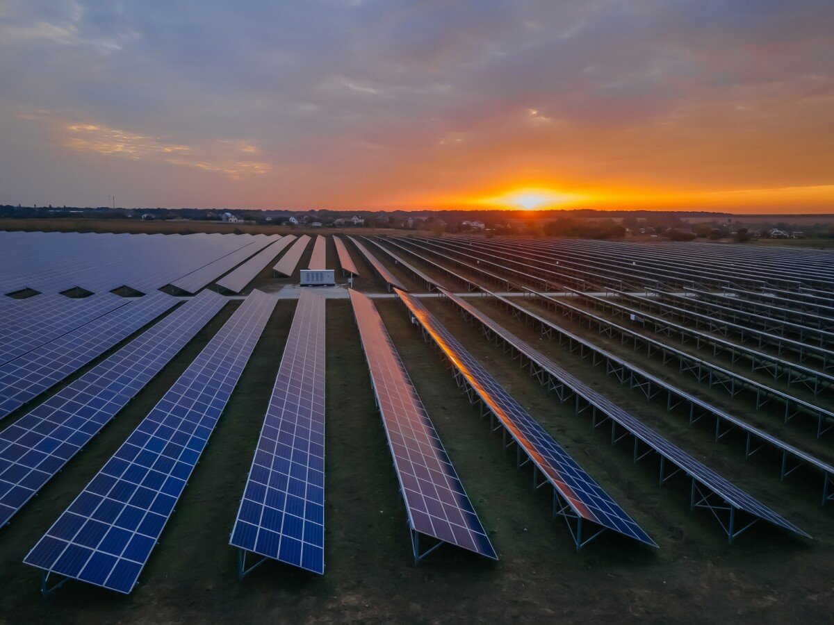 RV Solar Panel Installation