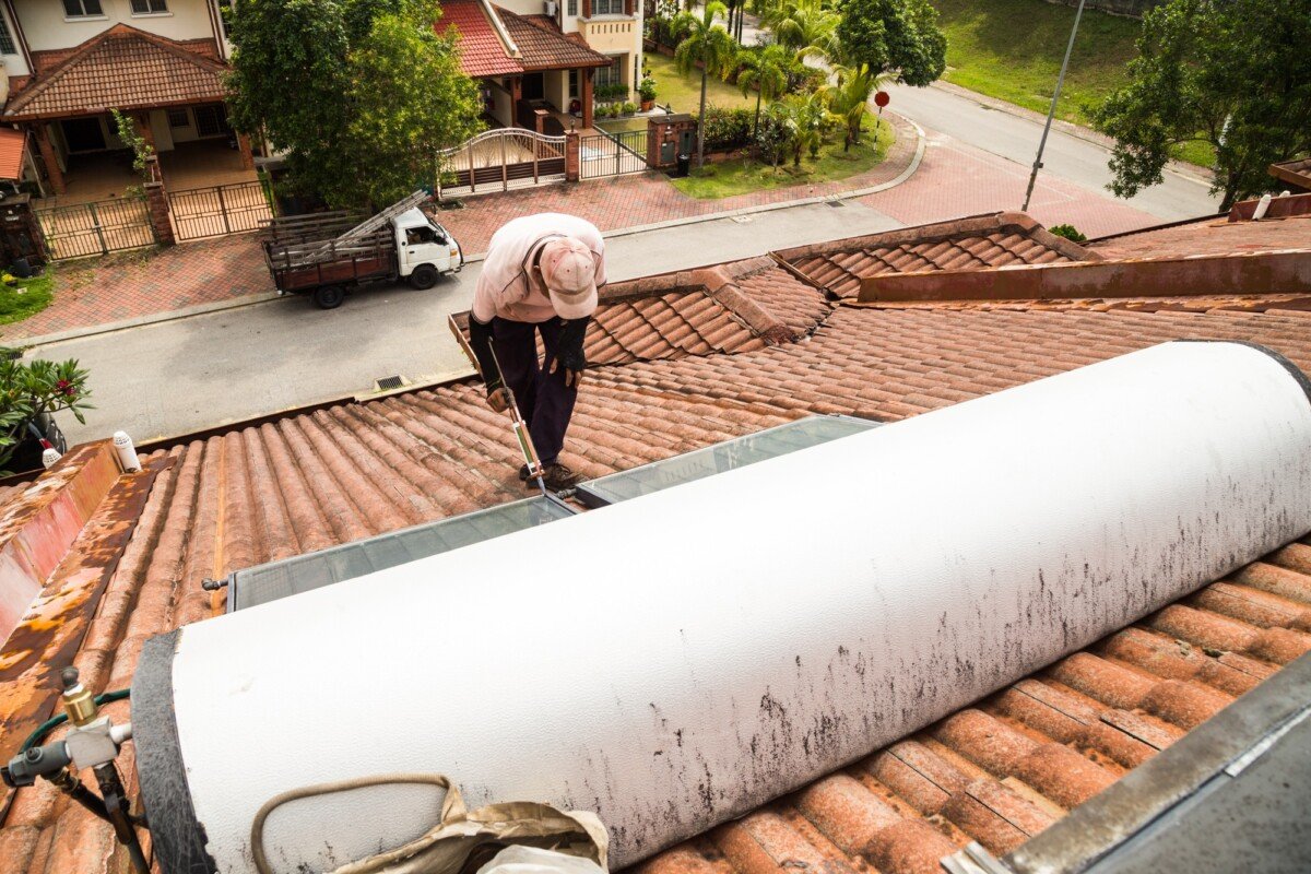 Signs Your Solar Panels Need Maintenance