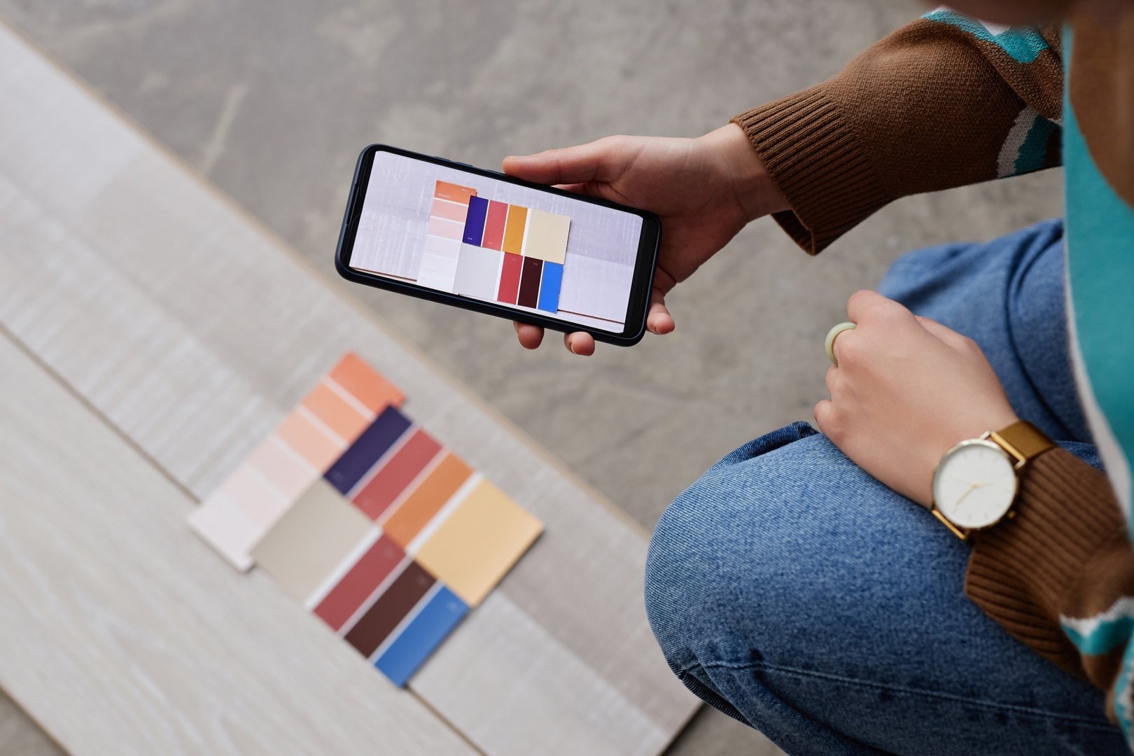 Designer choosing color for flooring