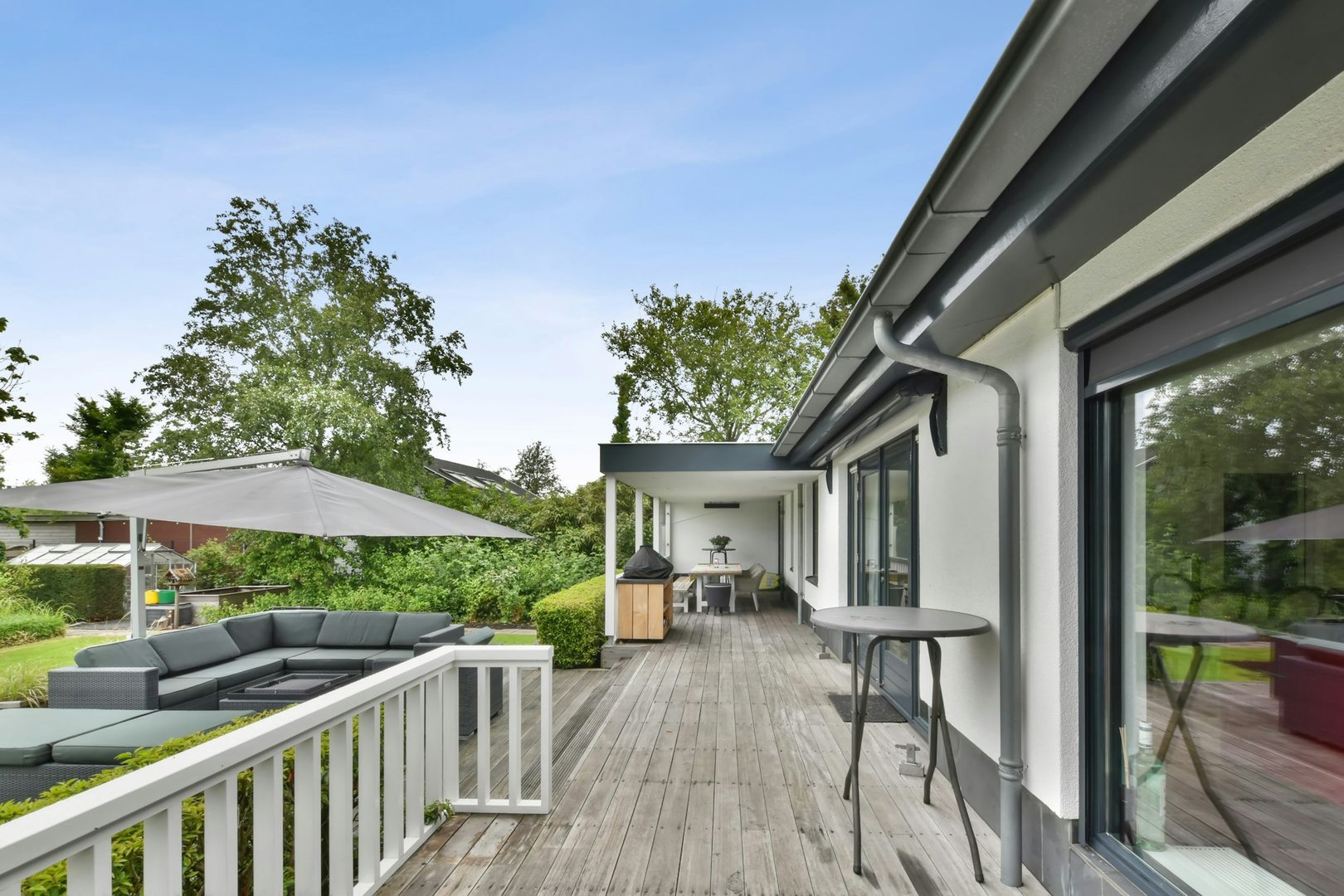 2-story addition to the back of the house