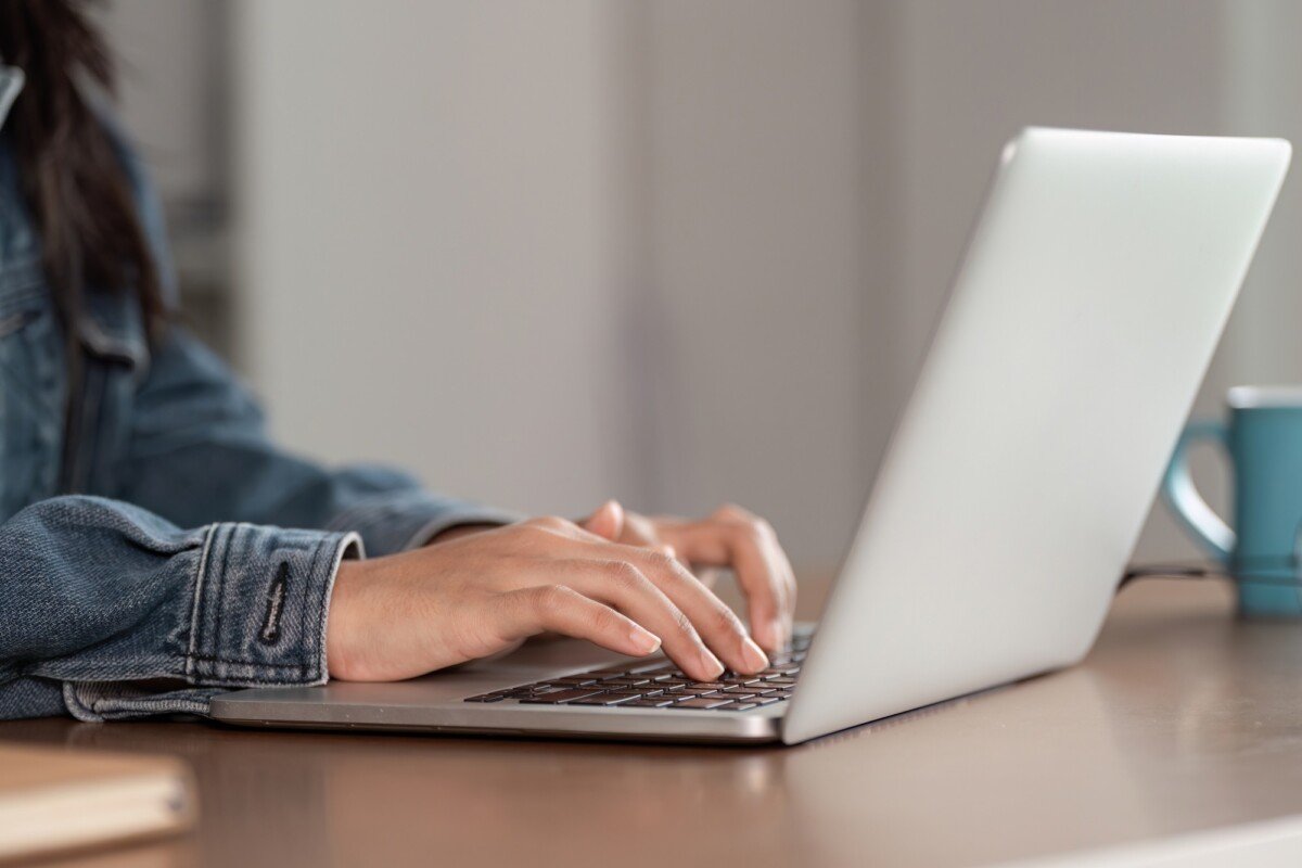 55 year old woman getting online college degree what field