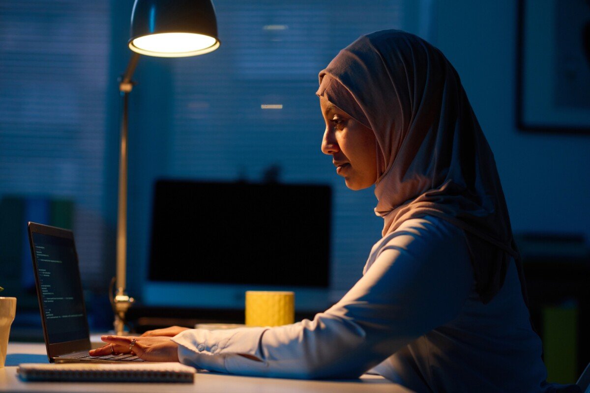 associates in cyber security online