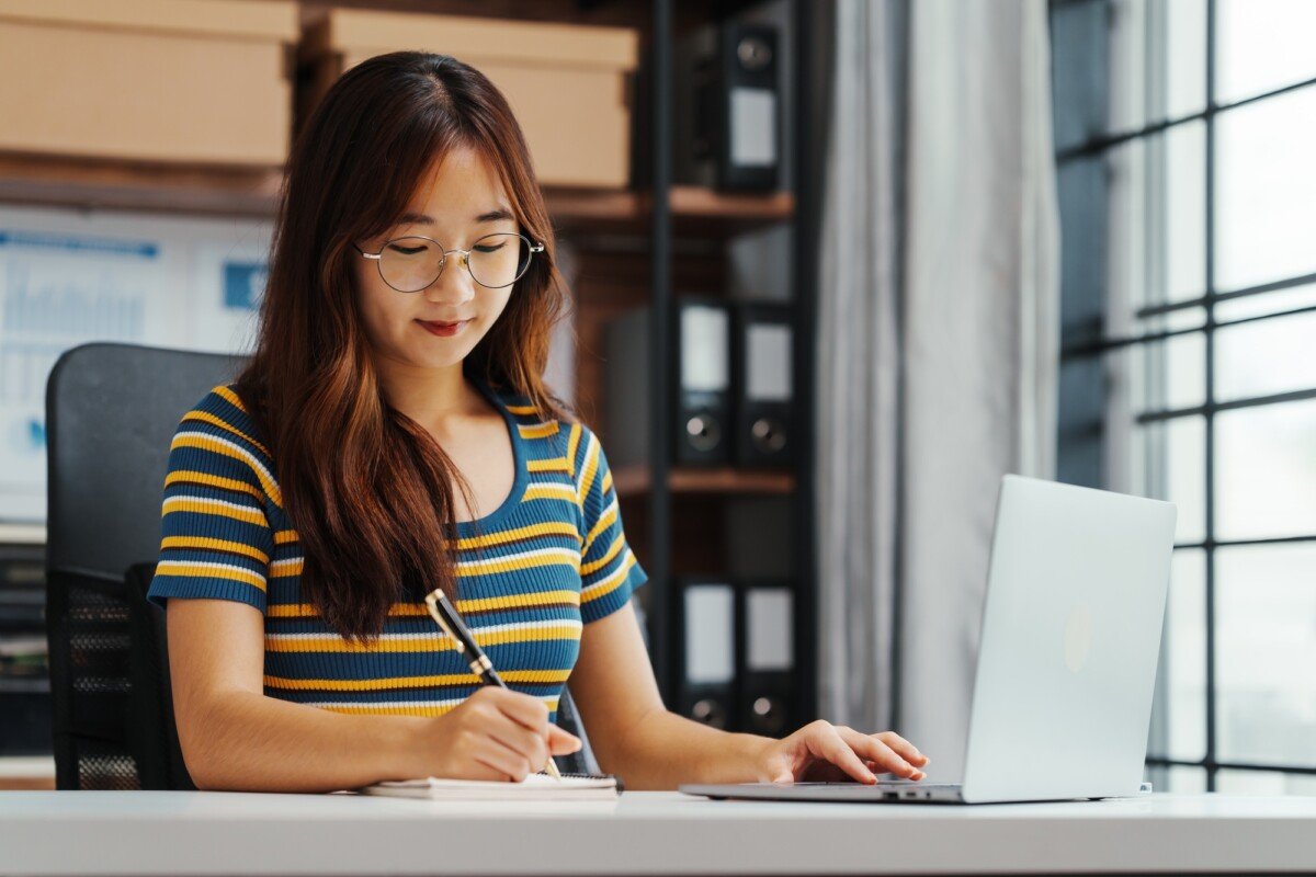 Best online college for history degree