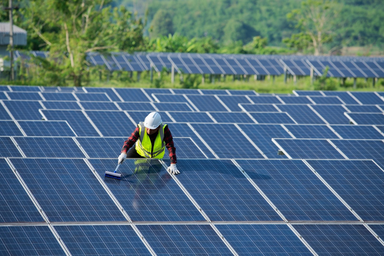 Best solar panel cleaning equipment
