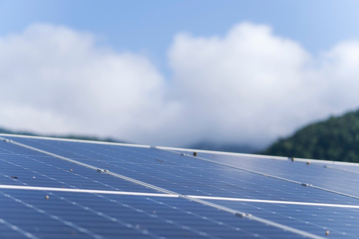 building a solar farm