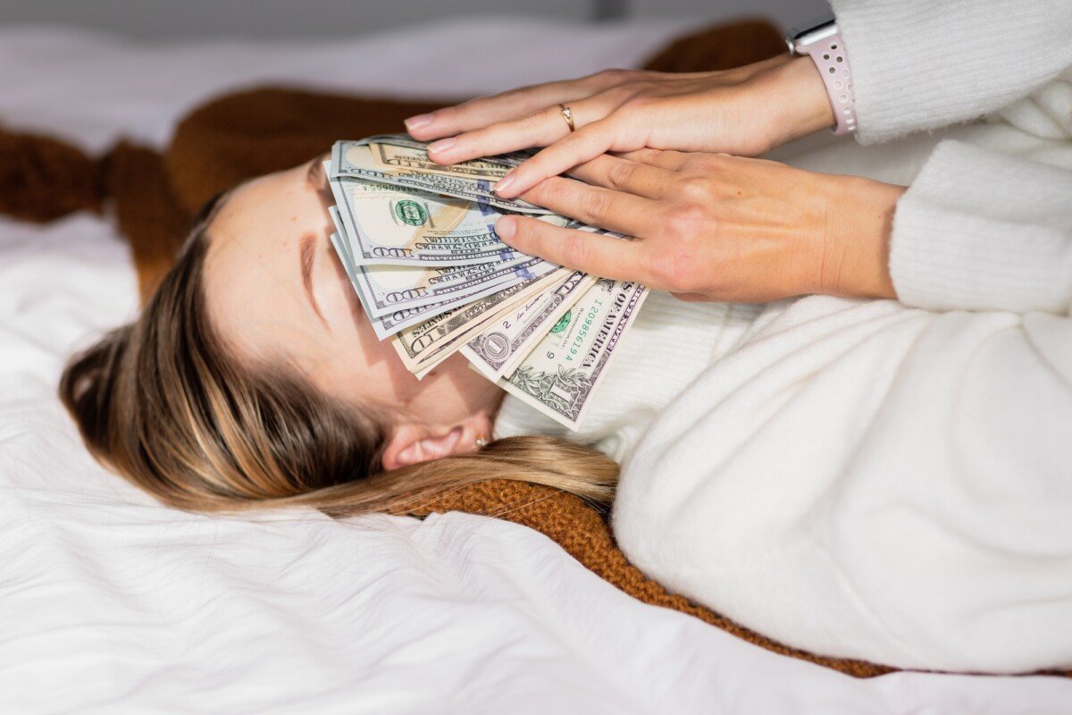 check into cash near me open now