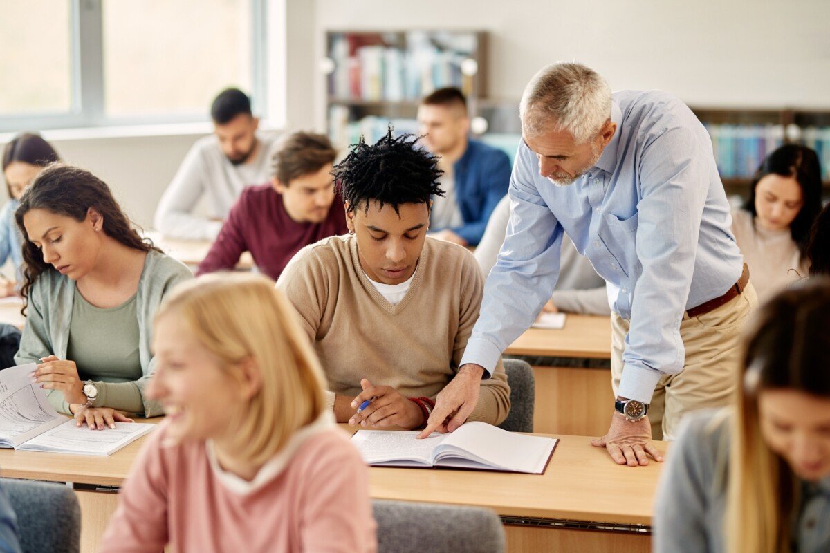 college transfer deadlines for fall 2024