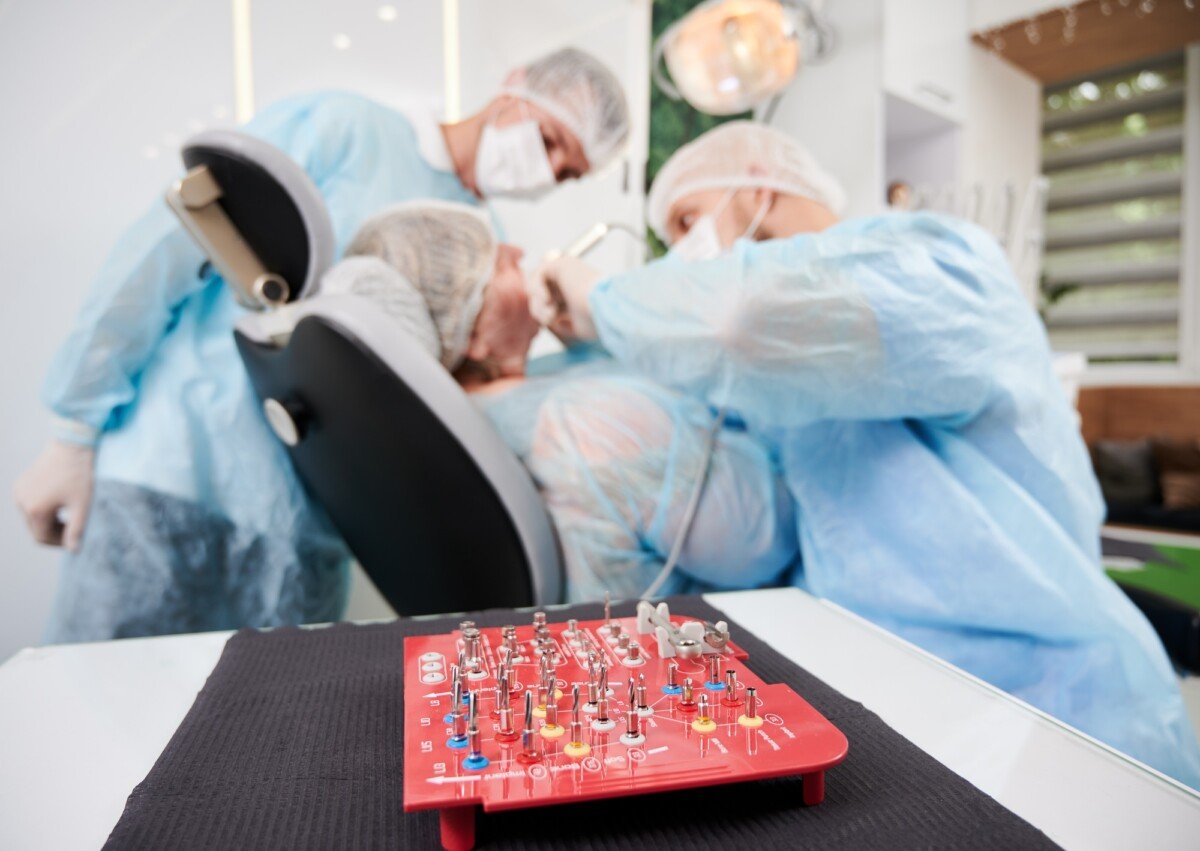 dental insurance that covers implants