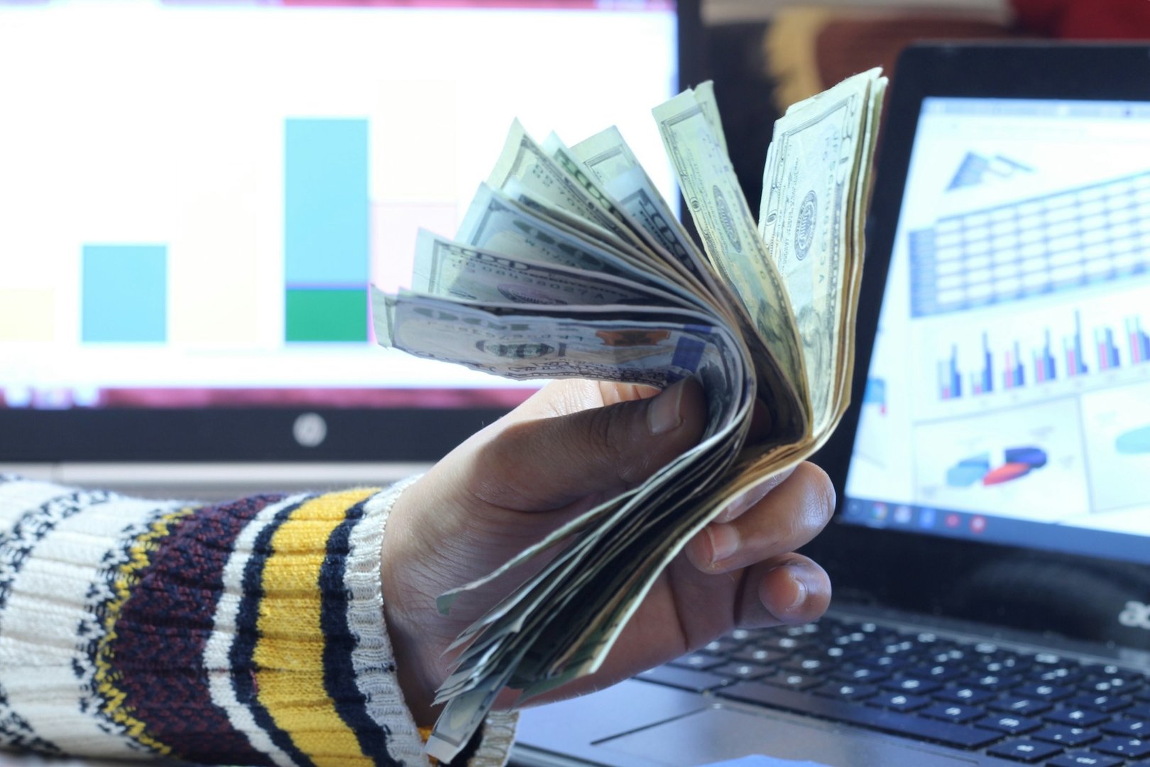 Emergency cash loan to save your day
