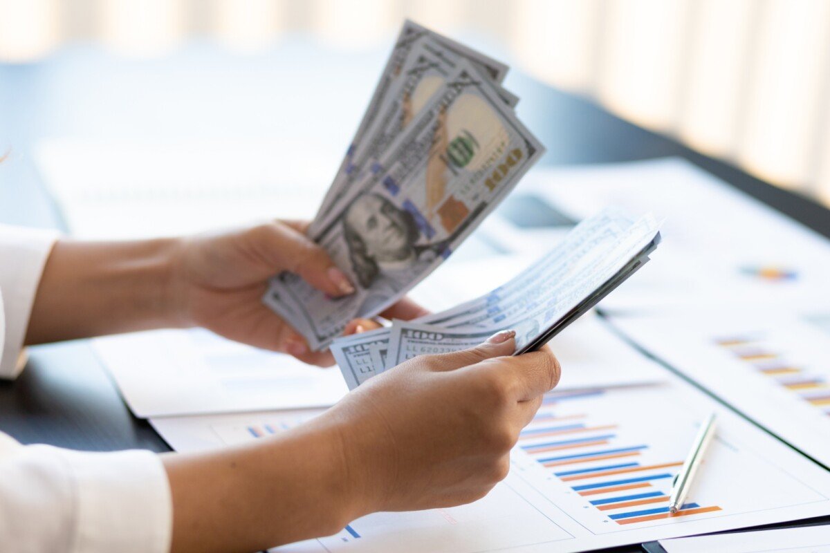 Fixed vs. Variable Loan Interest Rates