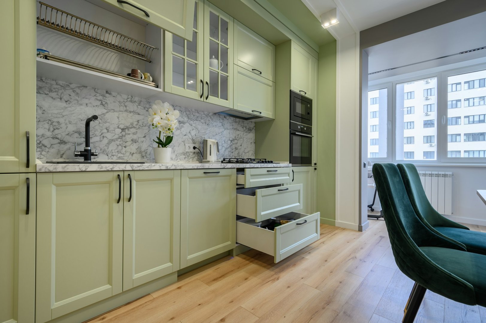 green kitchen cabinets