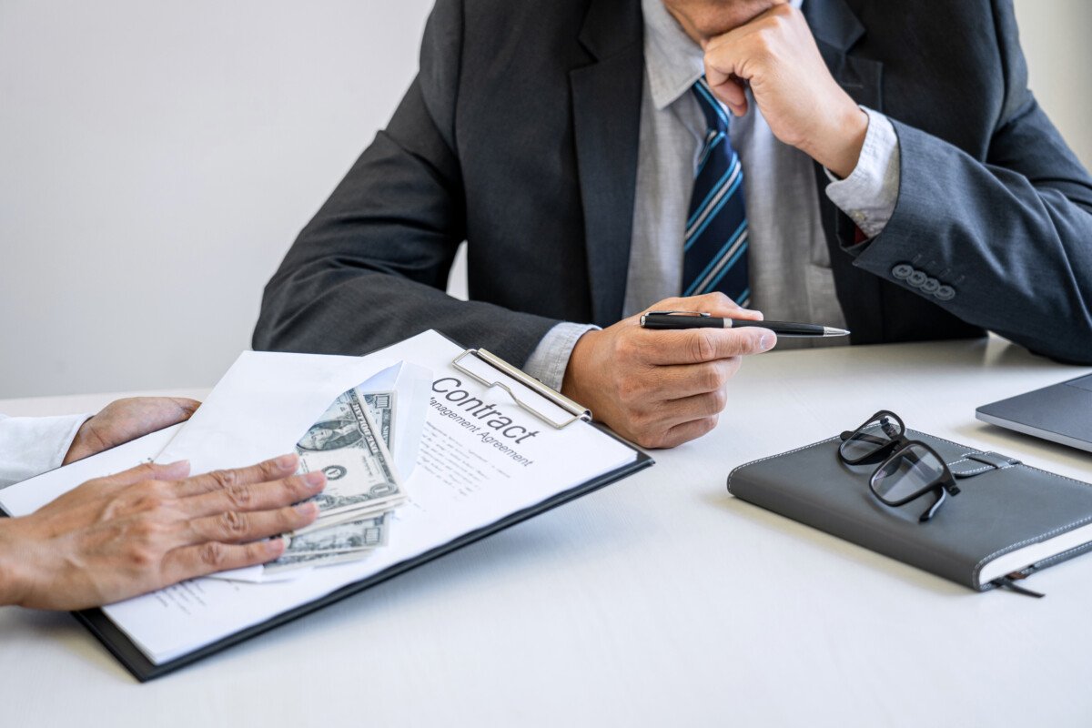 How a Workers Compensation Law Firm Can Help You?