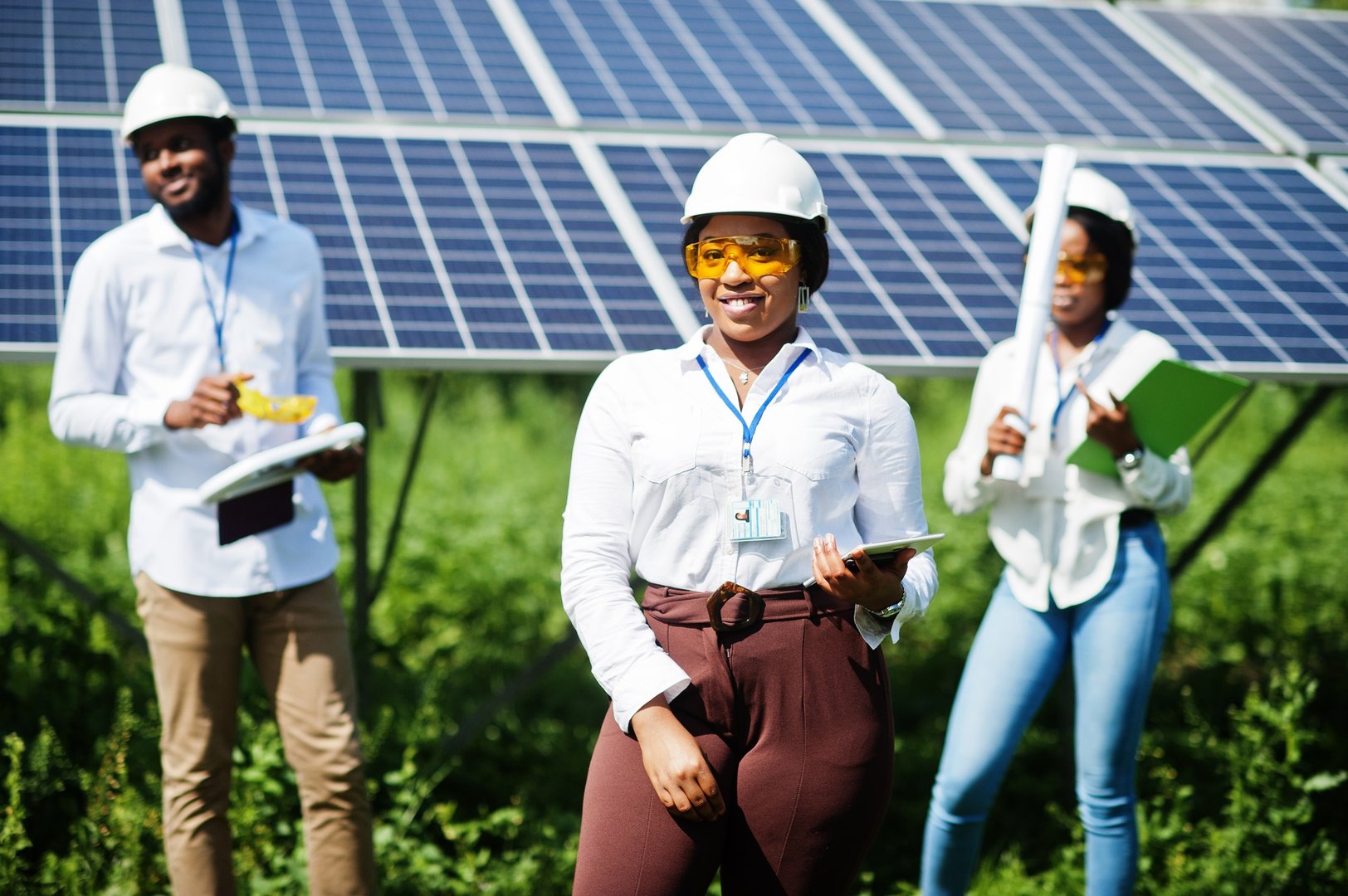 How does a solar power plant work?