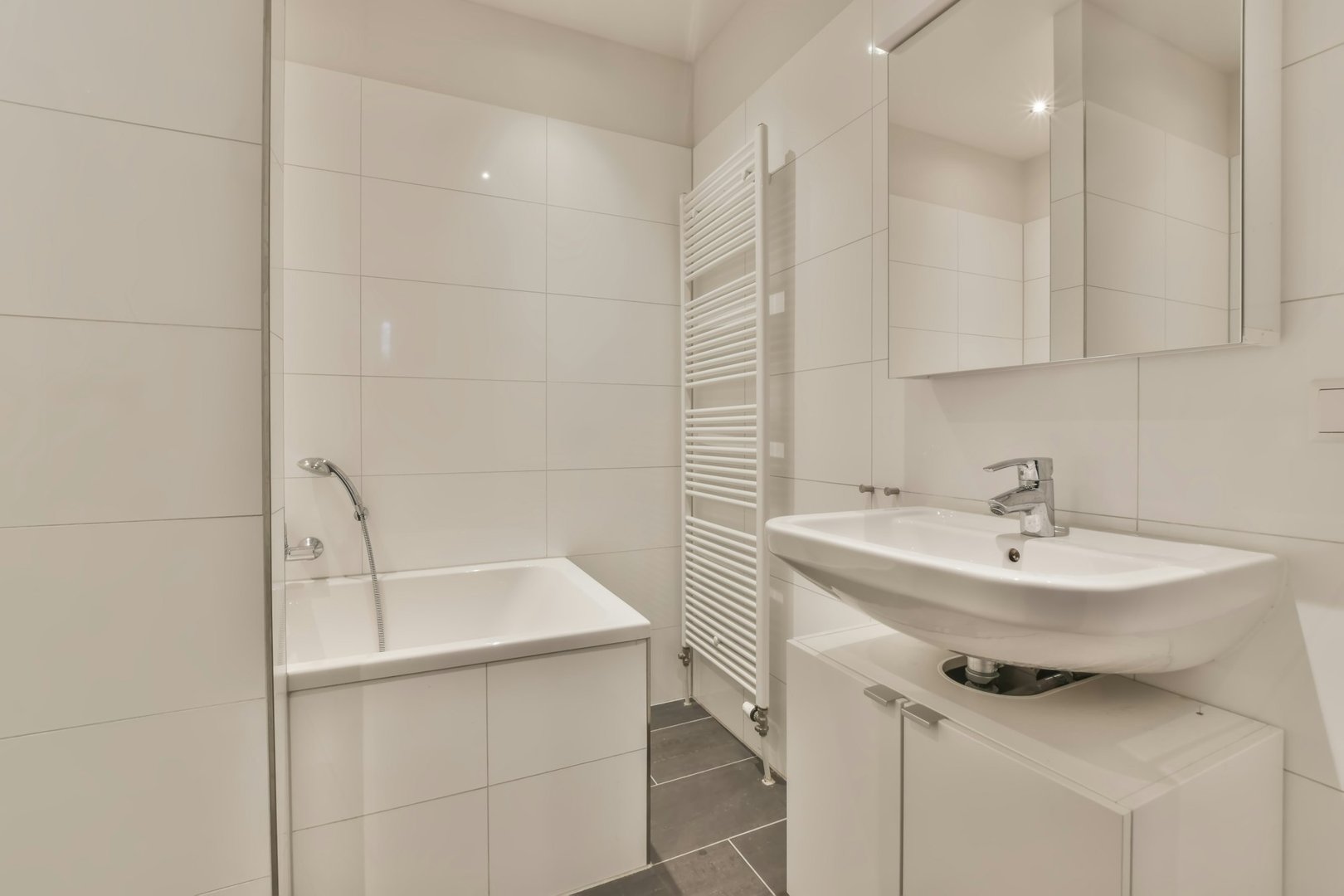 how long does it take to remodel a small bathroom