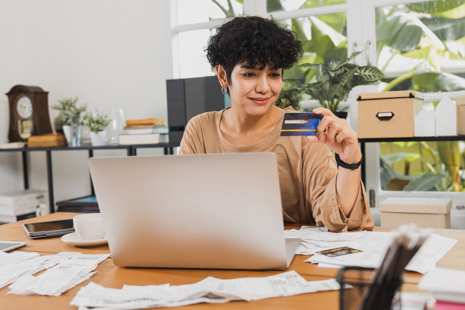 How to Avoid Late Payment Fees