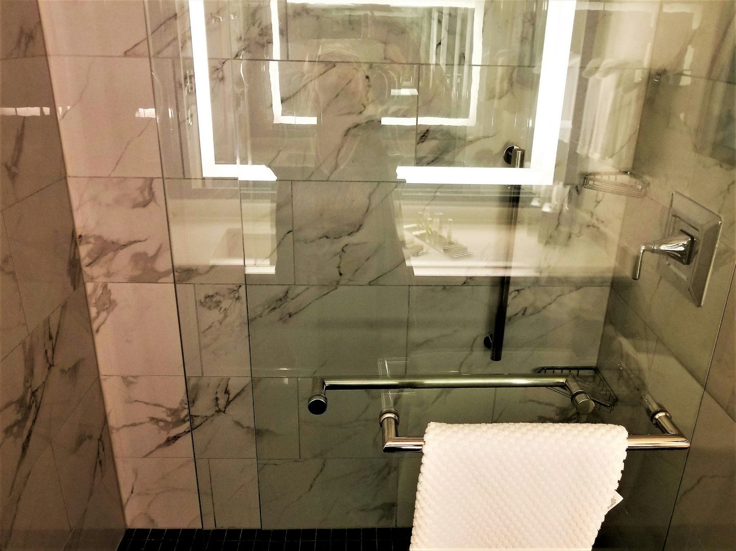 how to remodel bathroom yourself