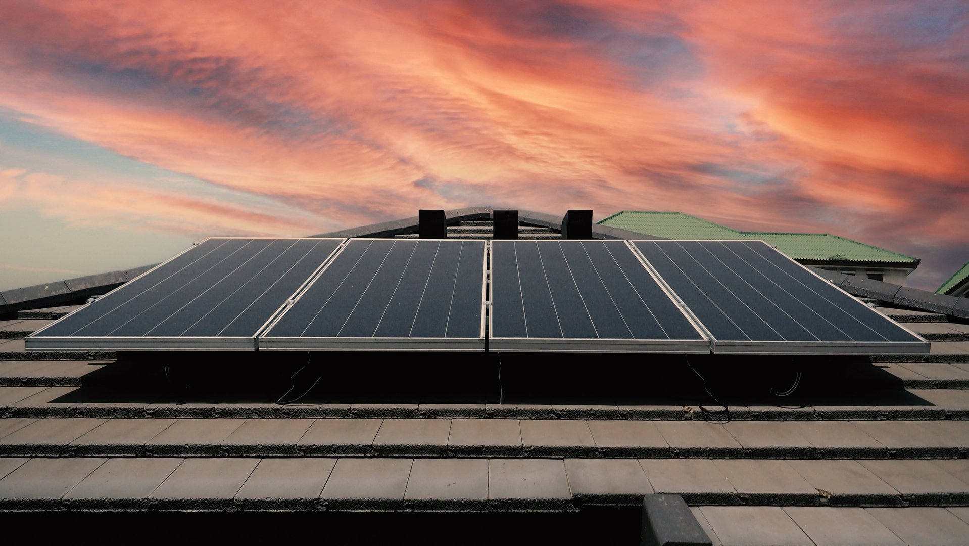 Hybrid solar power plants