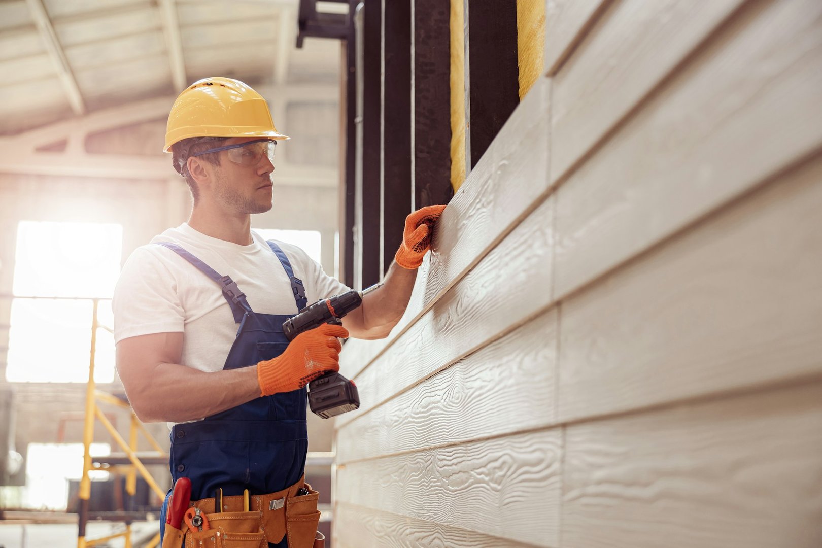 installing cedar siding