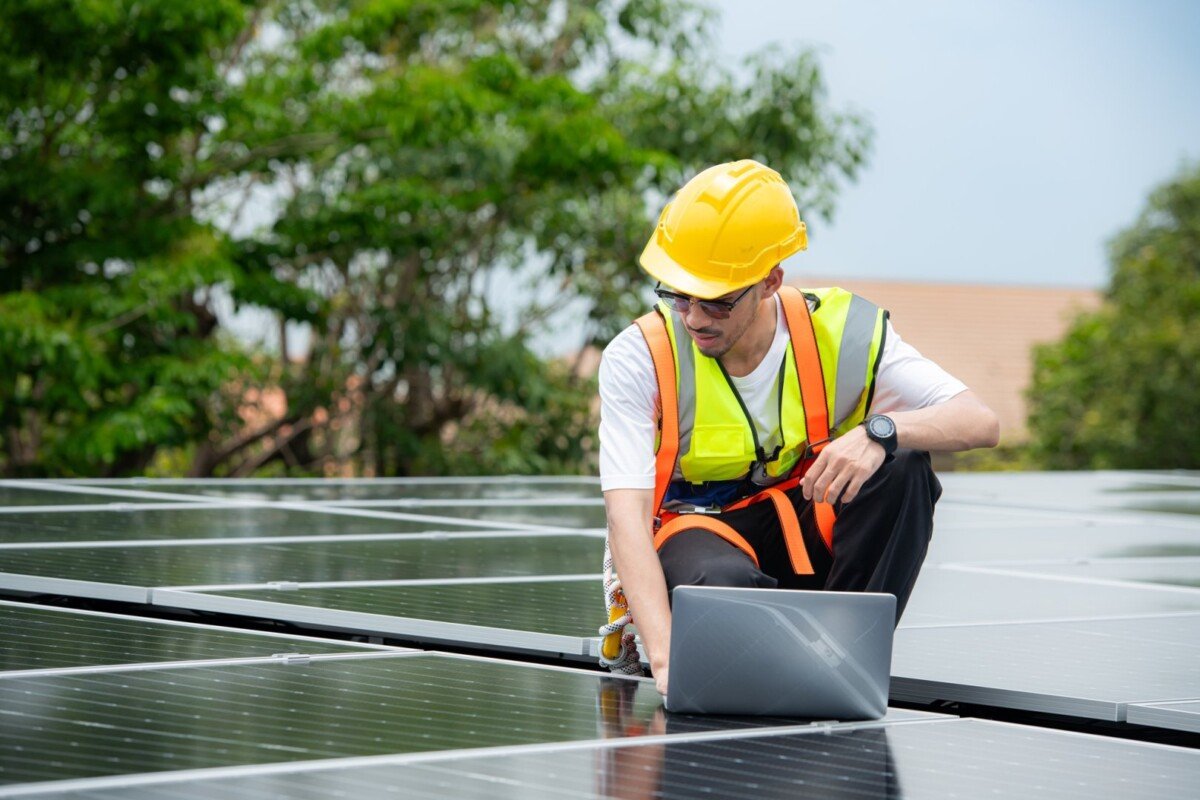Integrating Solar Energy into Business Operations
