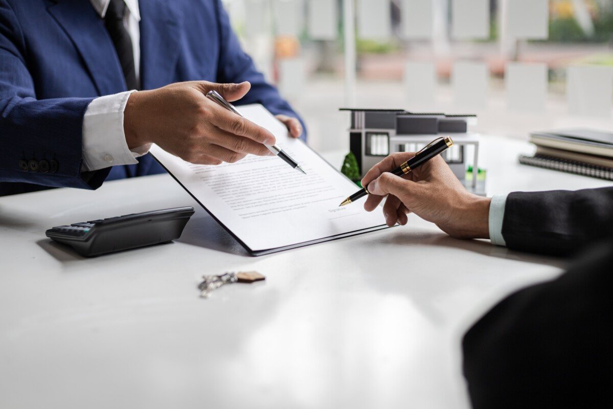 How Lenders Evaluate Loan Applications