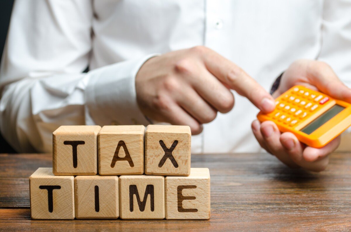 can medicare payments be deducted on taxes