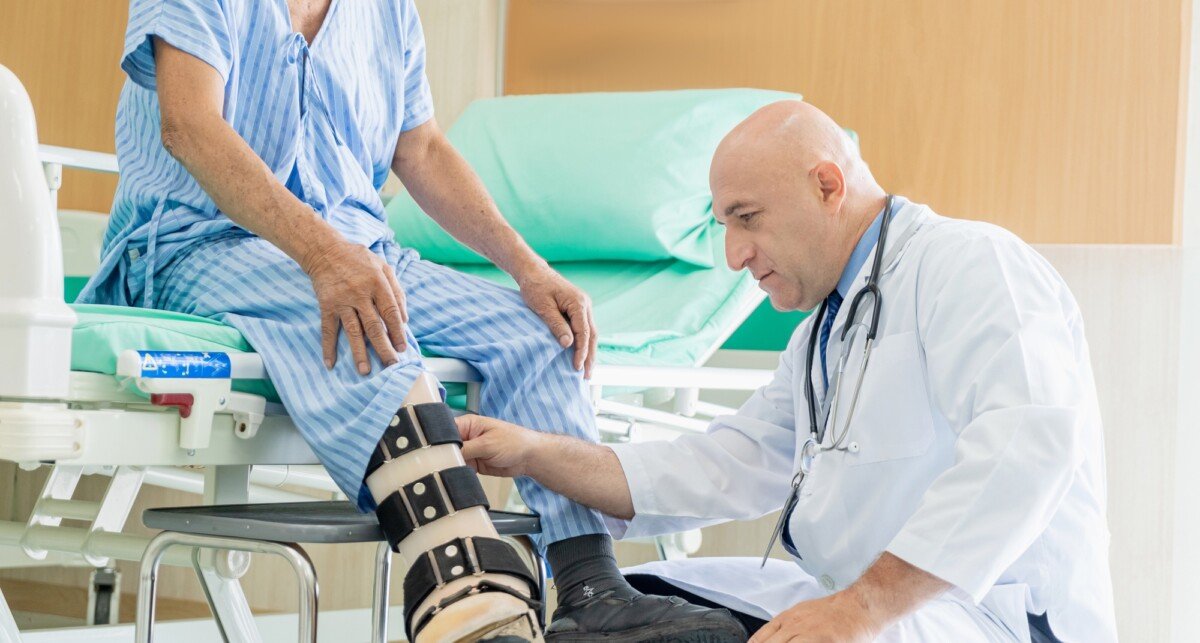 is nano knee covered by medicare