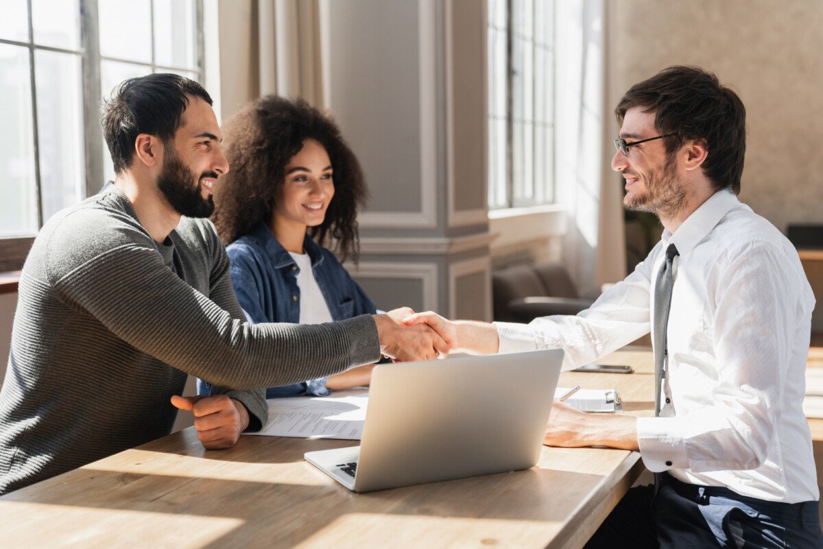 Comparing Online Loan Rates and Bank Rates