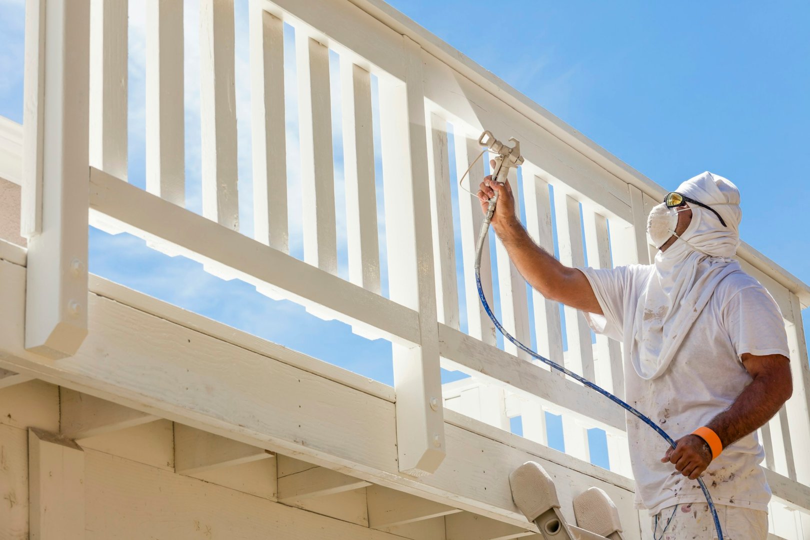 how much does it cost to paint a house