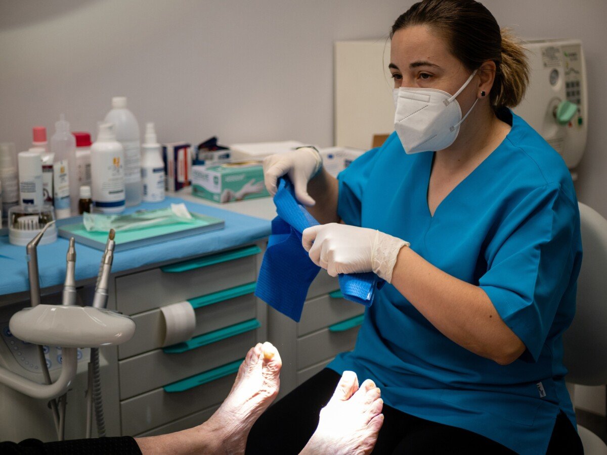 podiatrist for elderly near me