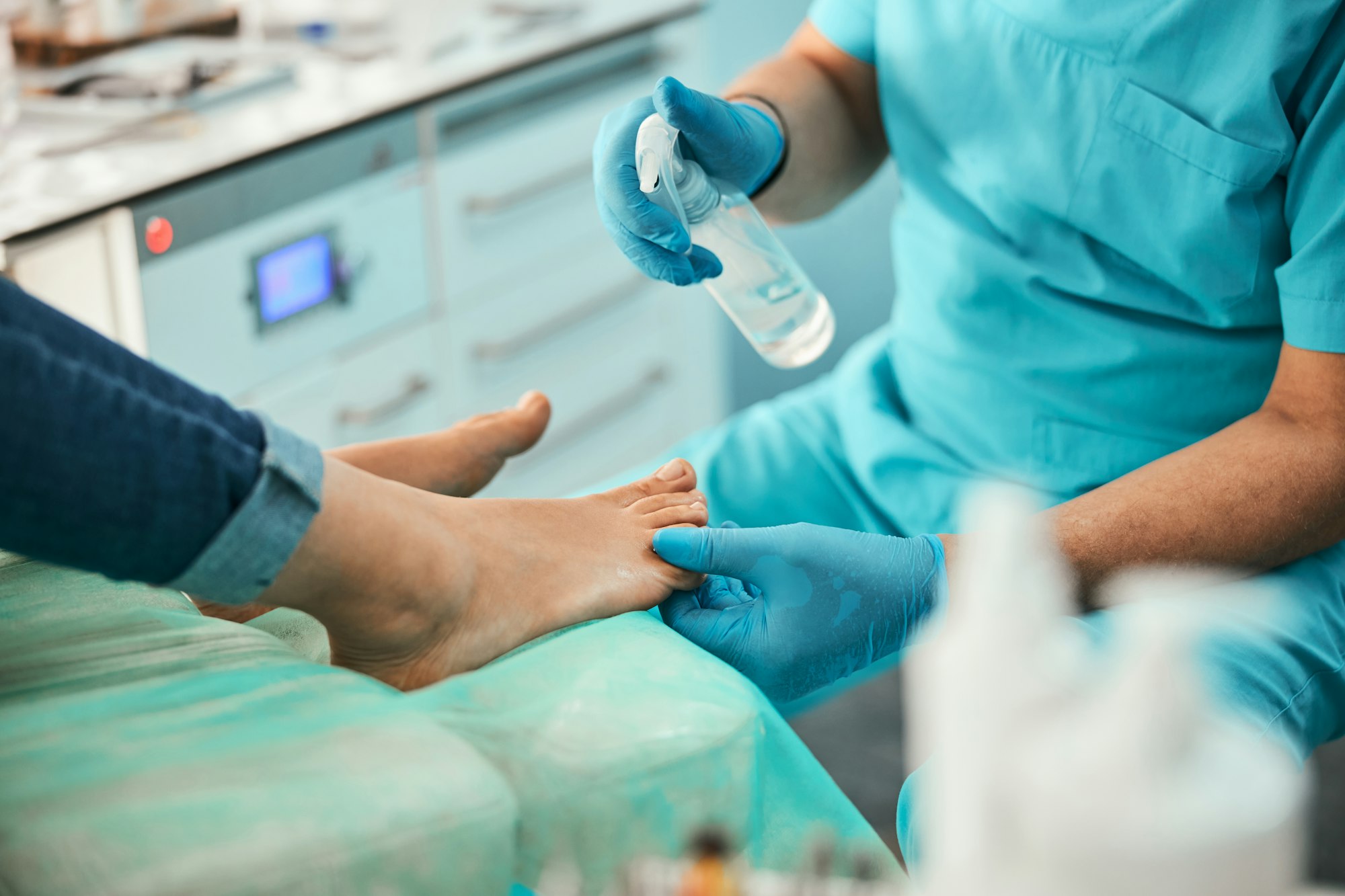 Finding a Podiatrist Near Me That Accept Medicare: Your Complete Guide