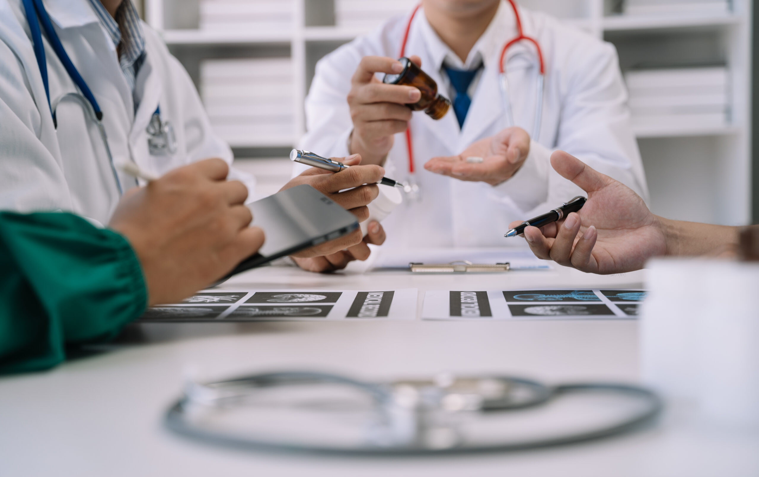 Pregnancy Insurance Coverage Showdown: PPO vs. HDHP Unveiled