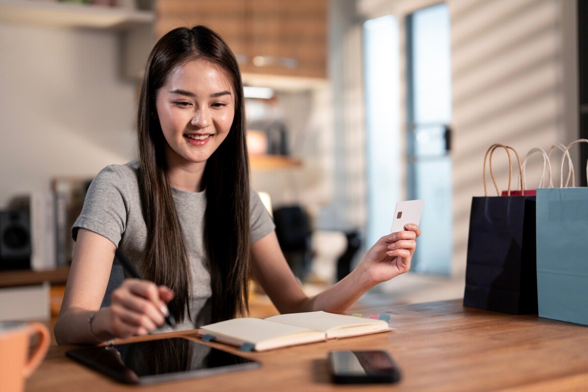 How to Rebuild Credit After a Loan Default