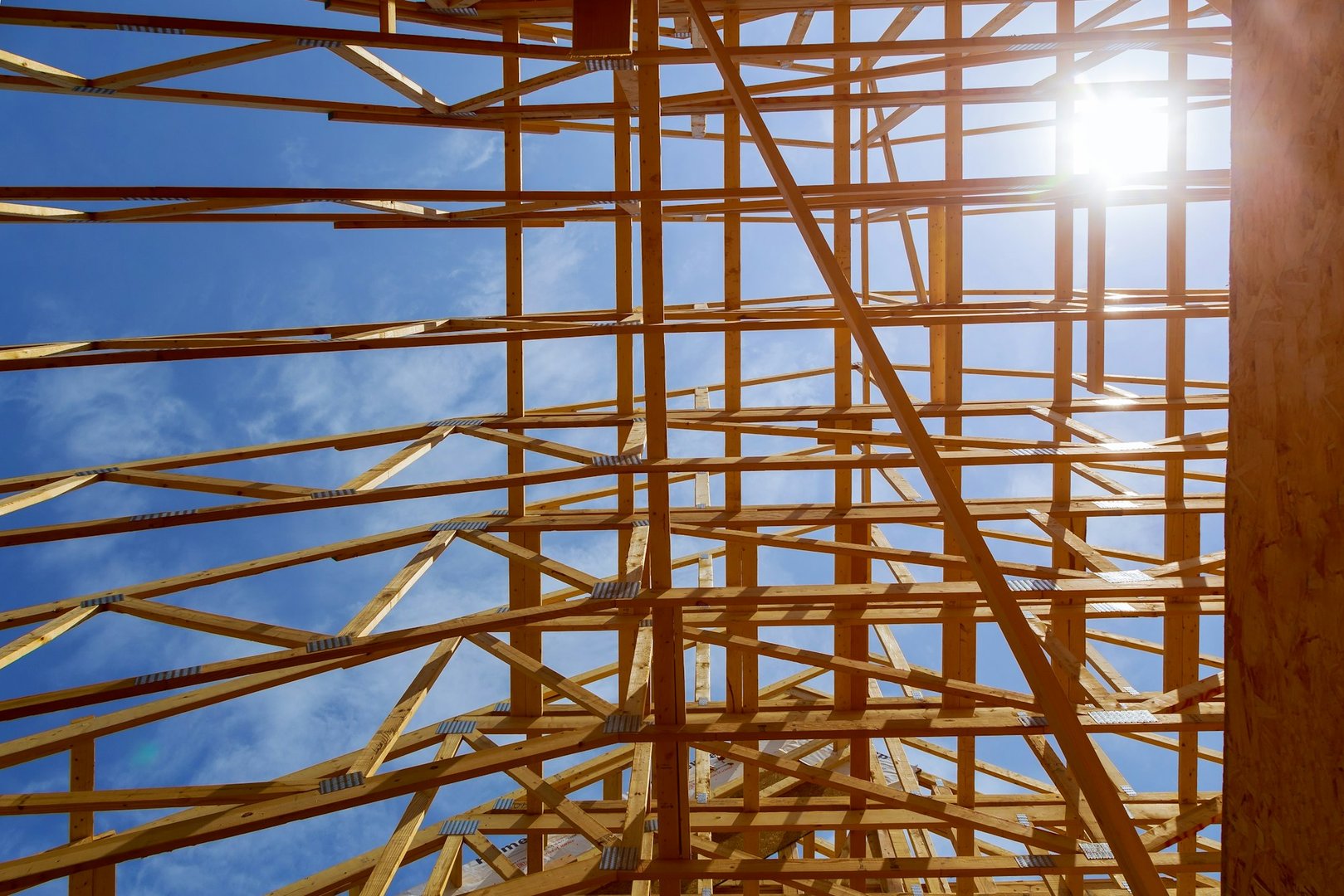 Residential roofing contractors in Minnesota