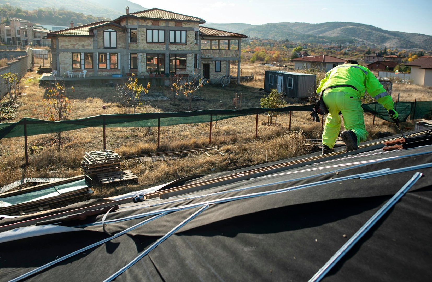 Roof maintenance in Mississippi