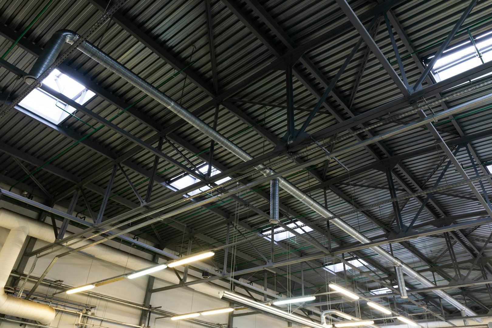 Roof maintenance in Oregon